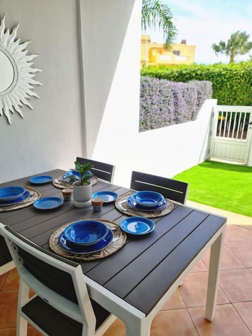 Homely Apt In Modern Building With Pool Σαν Μιγκέλ ντε Αμπόνα Εξωτερικό φωτογραφία
