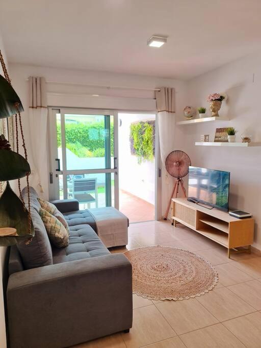 Homely Apt In Modern Building With Pool Σαν Μιγκέλ ντε Αμπόνα Εξωτερικό φωτογραφία